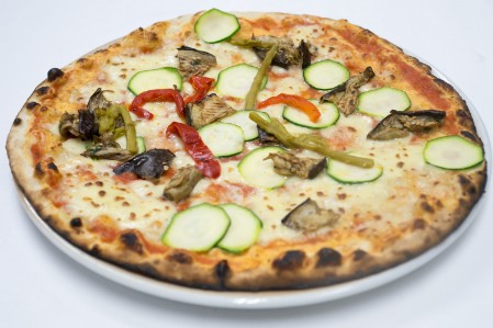 Ristorante Pizzeria Contessa Specialità Pizza integrale cotta in forno a legna